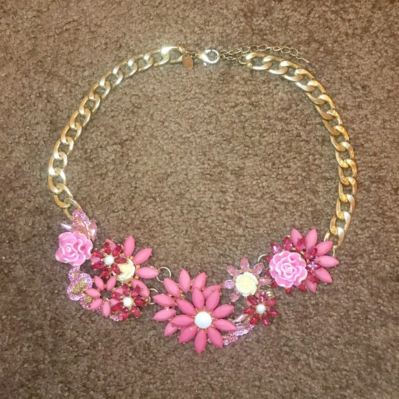 Flower Necklace - Picture 1 of 1